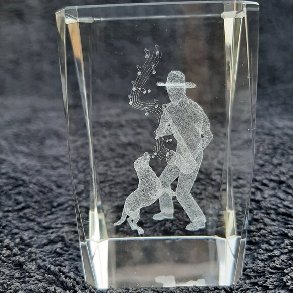 3" Paper Weight Sax Player & Dog Etched Glass - Picture 3 of 5
